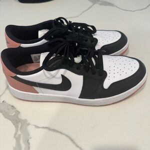 Nike Black and Pink Athletic Shoes